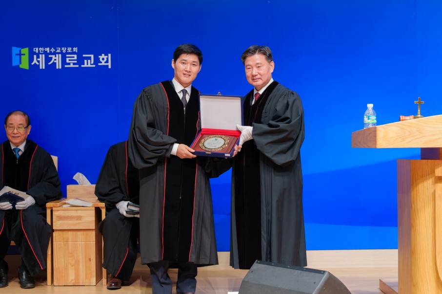 9a4a753661cf71240ad43ed72613dbf2_1761042